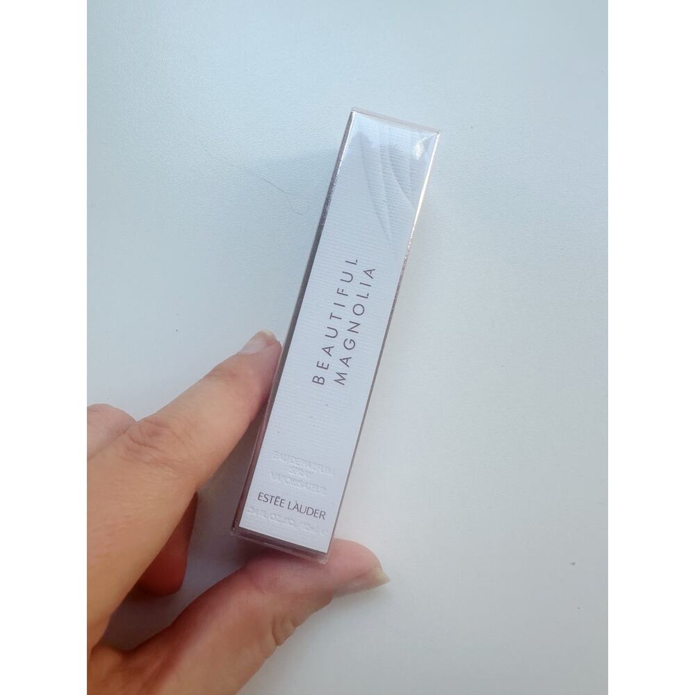 Beautiful Magnolias Perfume .34 oz - Picture 3 of 3